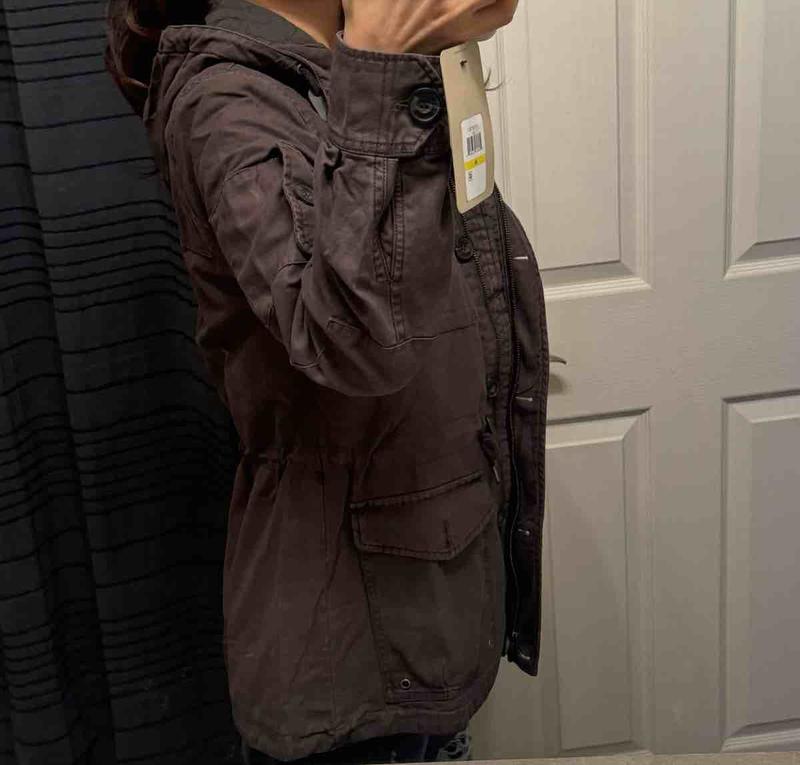 Review Thumbnail Image 1 232470062