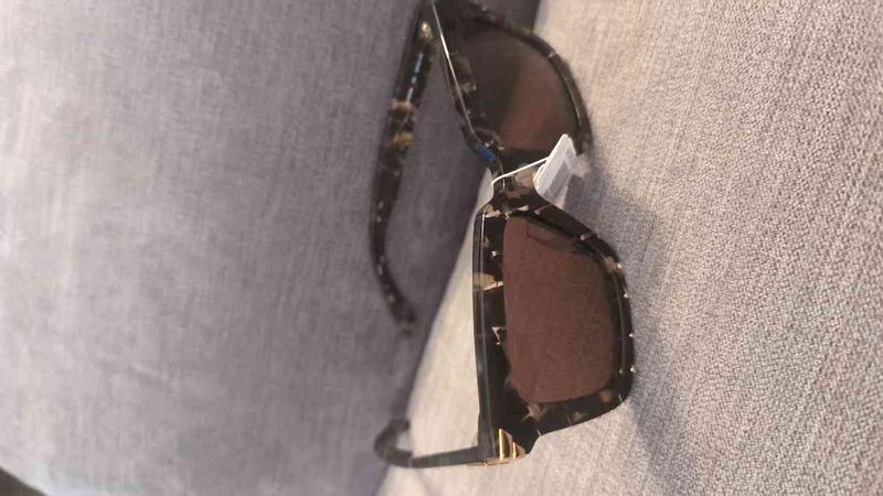 Review Thumbnail Image 0 242297750