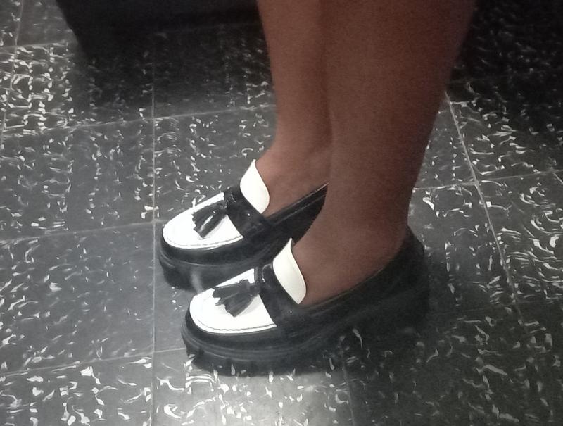 Review Thumbnail Image 0 245685315