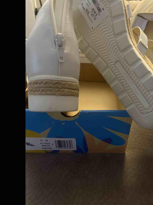 Review Thumbnail Image 0 248704550