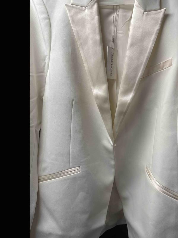 Review Thumbnail Image 0 247859756