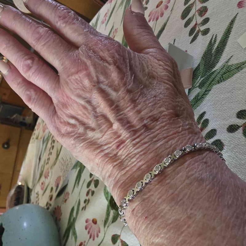 Review Thumbnail Image 0 243335152