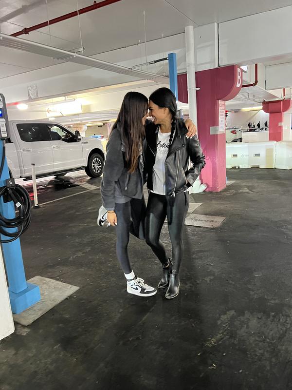 Review Thumbnail Image 0 222536414