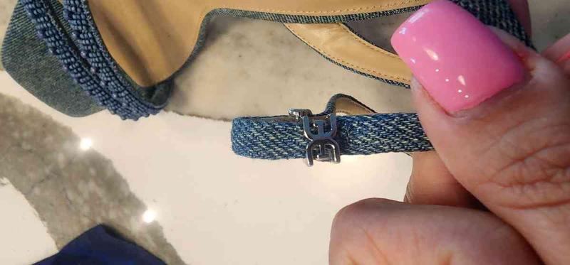 Review Thumbnail Image 2 232768061