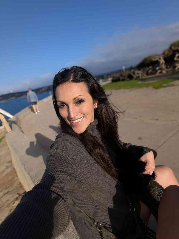 Review Thumbnail Image 0 247859974