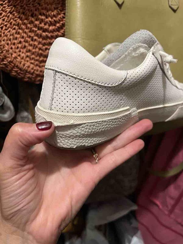 Customer photo for "terrible quality"