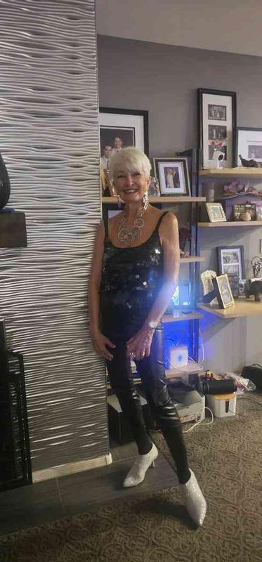 Review Thumbnail Image 0 245519825