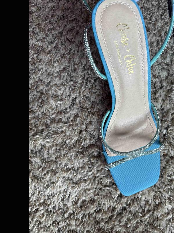 Review Thumbnail Image 0 244640158