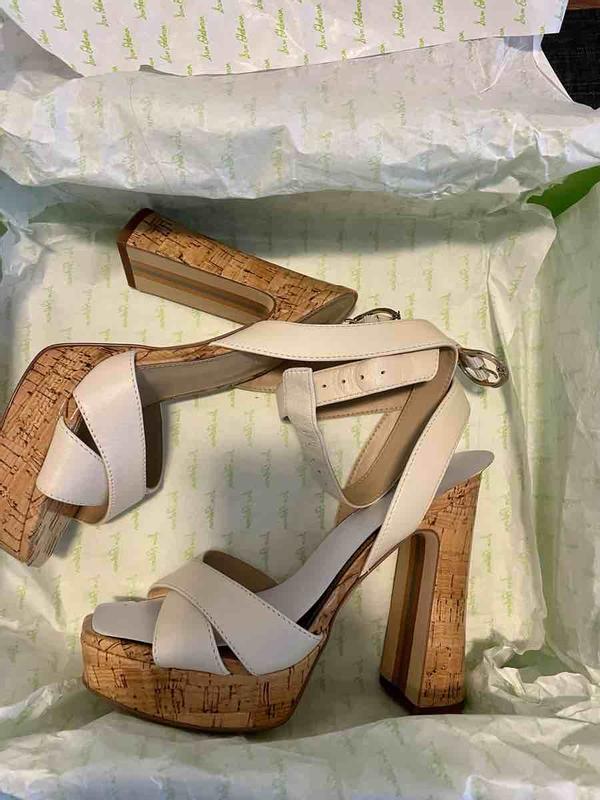 Review Thumbnail Image 0 231897719