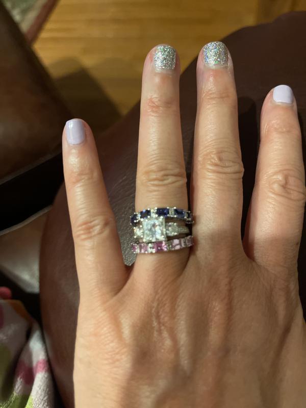 Review Thumbnail Image 0 233752943