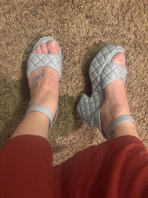 Review Thumbnail Image 0 247347595