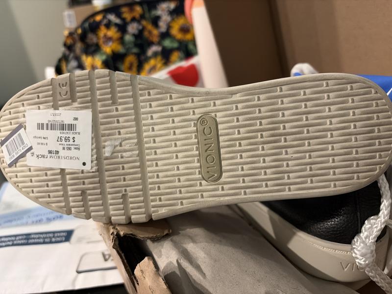 Customer photo for "Shoes were used"