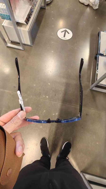 Review Thumbnail Image 0 249658019