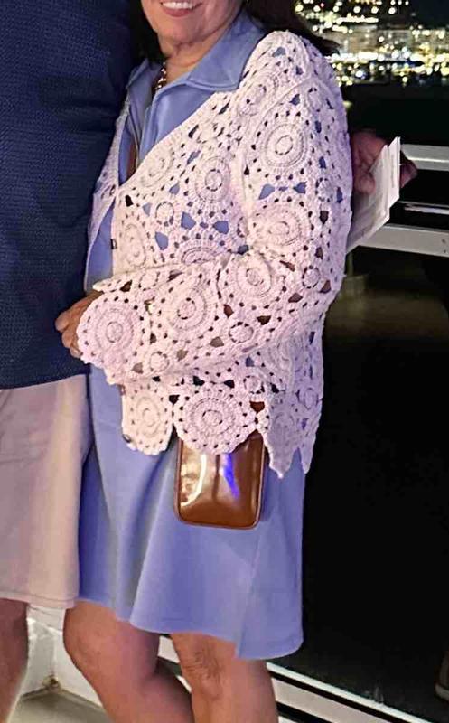 Review Thumbnail Image 0 245422825