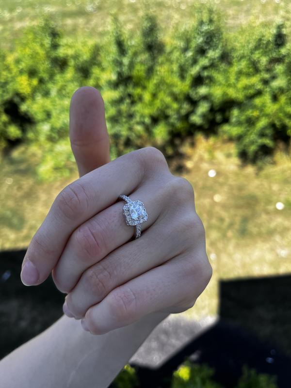 Review Thumbnail Image 0 235066177