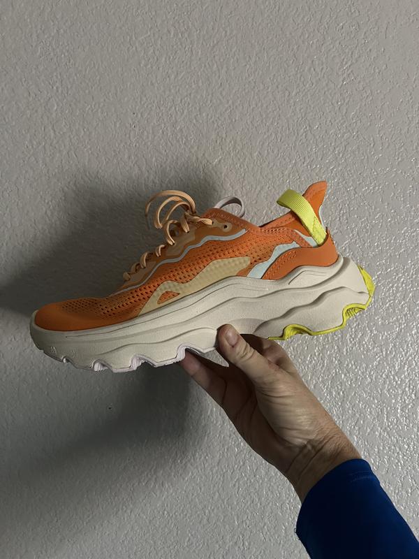 A lot of cushion and arch support - love them