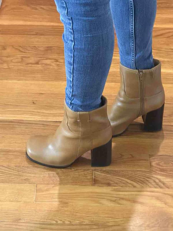 Review Thumbnail Image 0 235673832