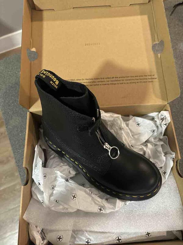 Review Thumbnail Image 1 244831876