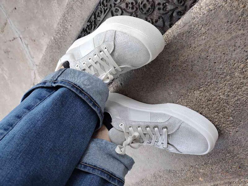 Review Thumbnail Image 0 239598178