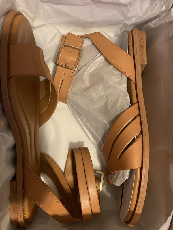 Review Thumbnail Image 0 221705519