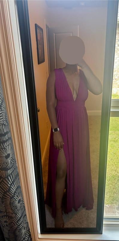 Beautiful dress, sizing slightly odd