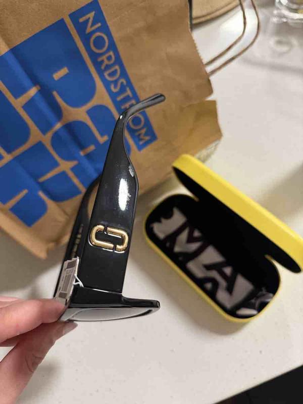 Review Thumbnail Image 0 247402328