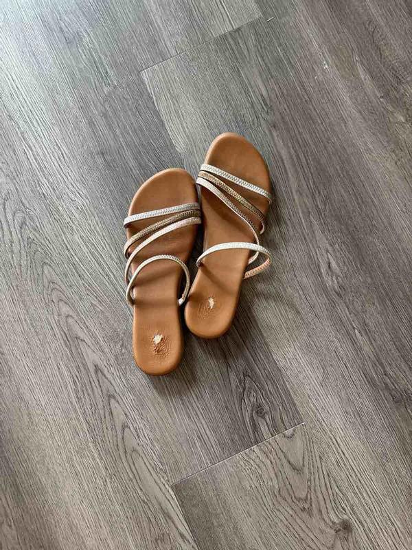 Review Thumbnail Image 0 243861182