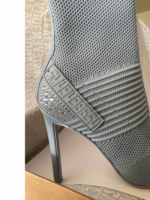 Review Thumbnail Image 1 216449139