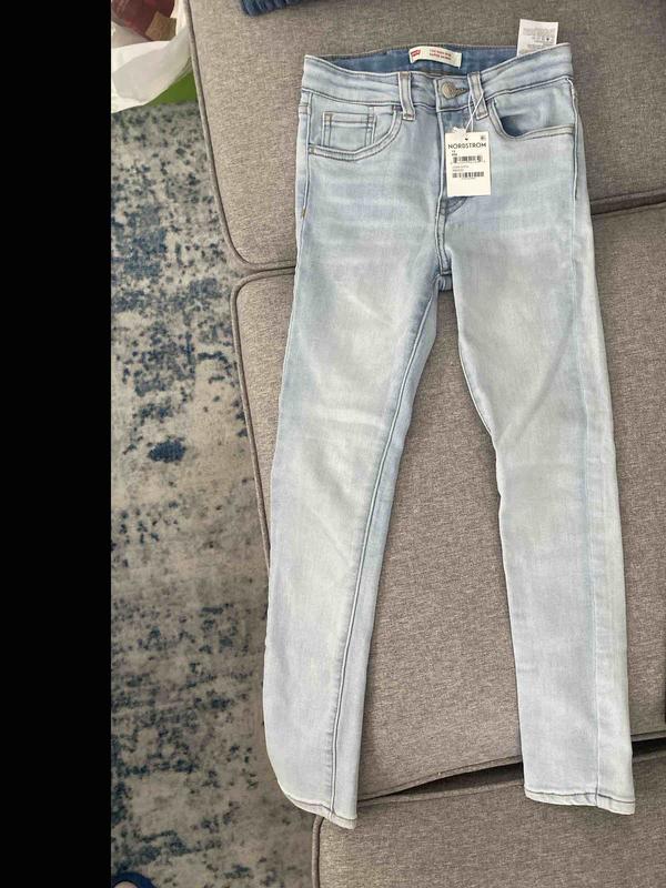 Review Thumbnail Image 0 252671710