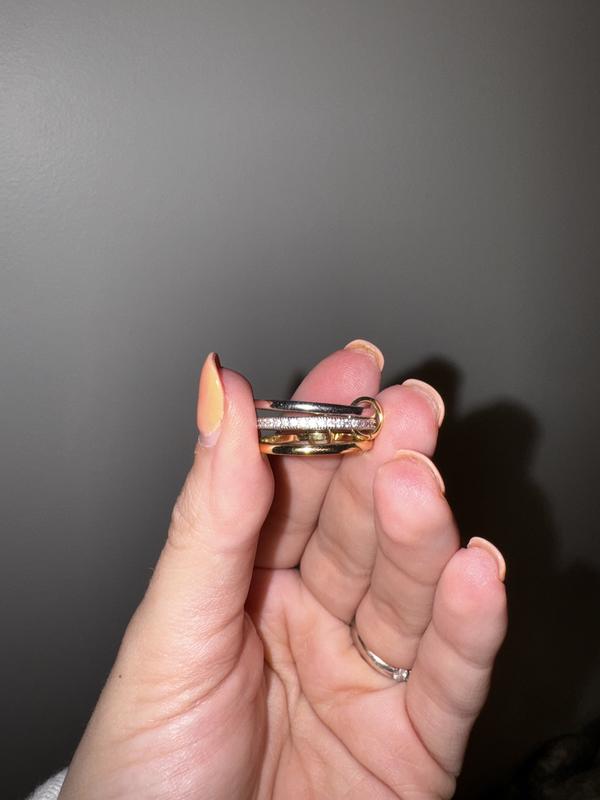 Customer photo for "Ring turned colors"