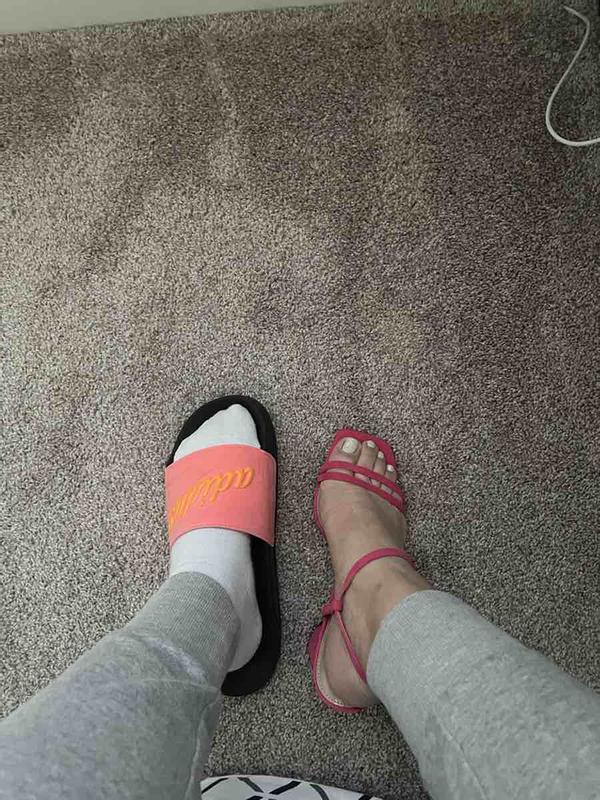 Review Thumbnail Image 0 220259350