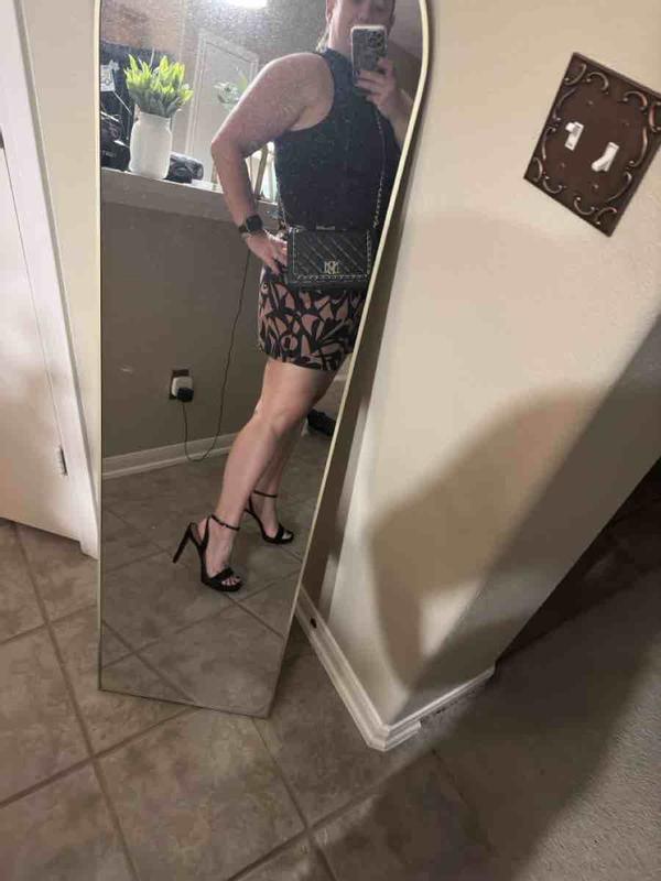 soooo comfy, kept them on all night and standing!