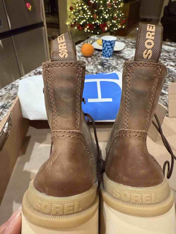 Customer photo for "3 stars , used shoes"