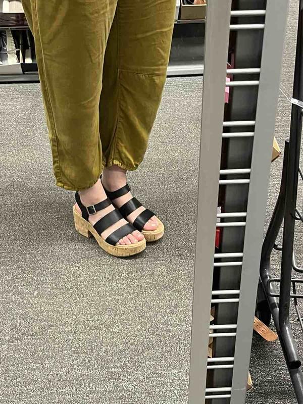 Review Thumbnail Image 0 234996614