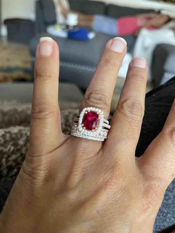 Review Thumbnail Image 0 225833545