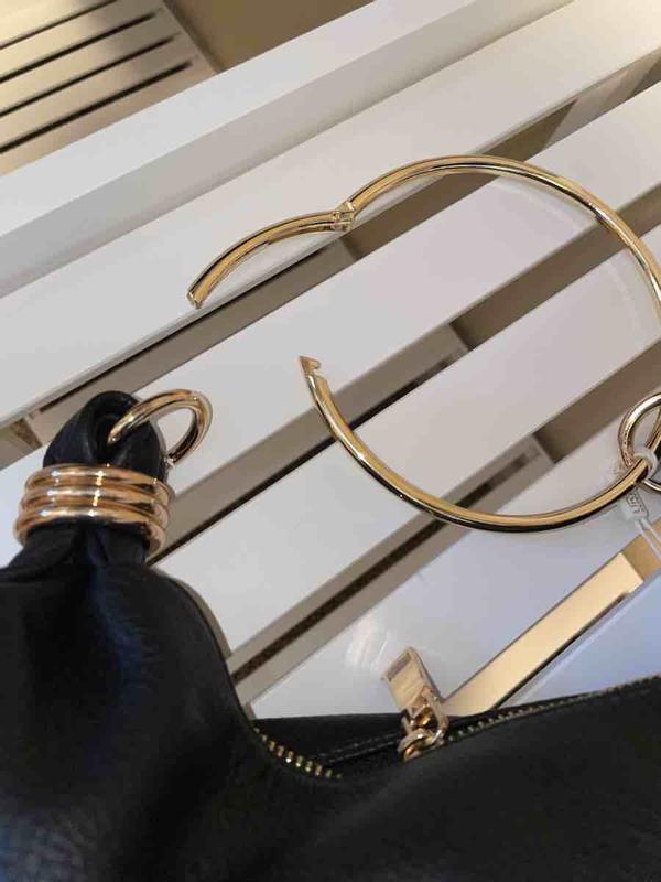 Review Thumbnail Image 0 244890810