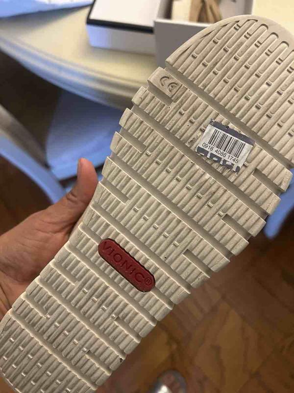 Customer photo for "Looked used"