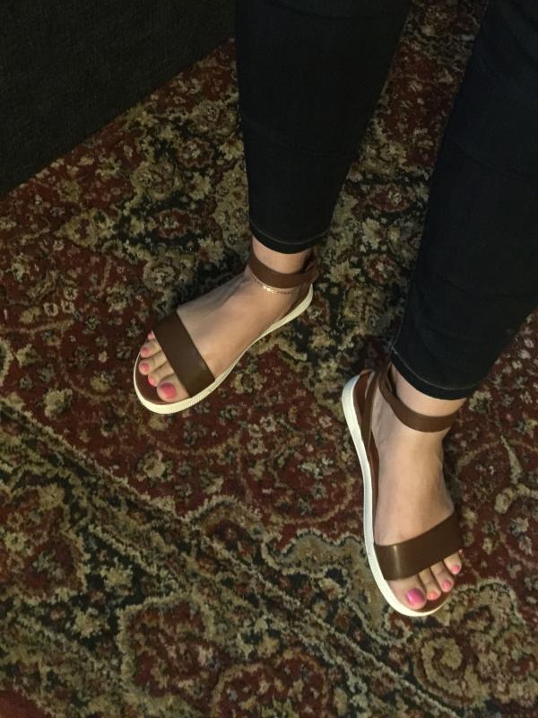 Mia on sale ellen sandals