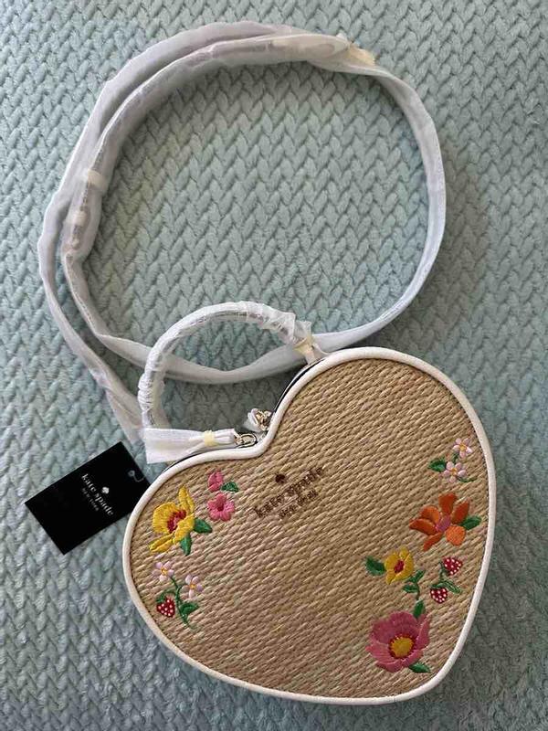 Review Thumbnail Image 0 245599082