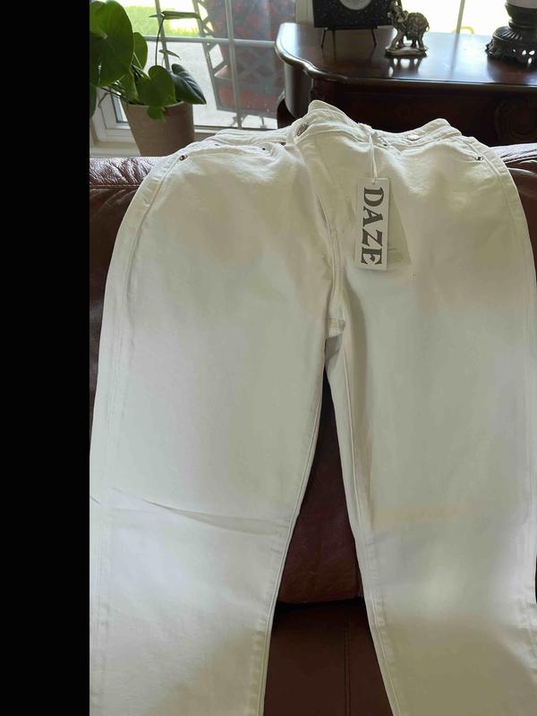 Review Thumbnail Image 0 243730663