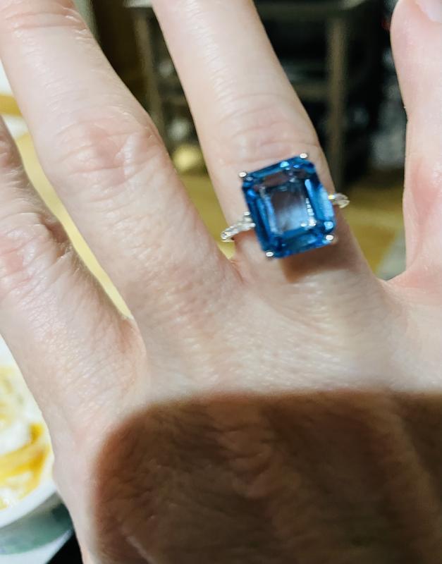 Review Thumbnail Image 0 223915531