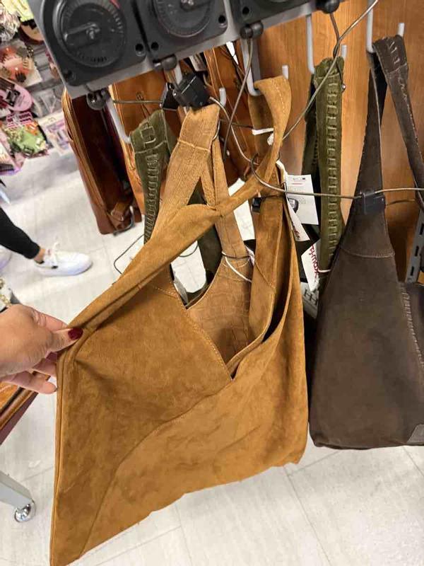 Review Thumbnail Image 1 245390824