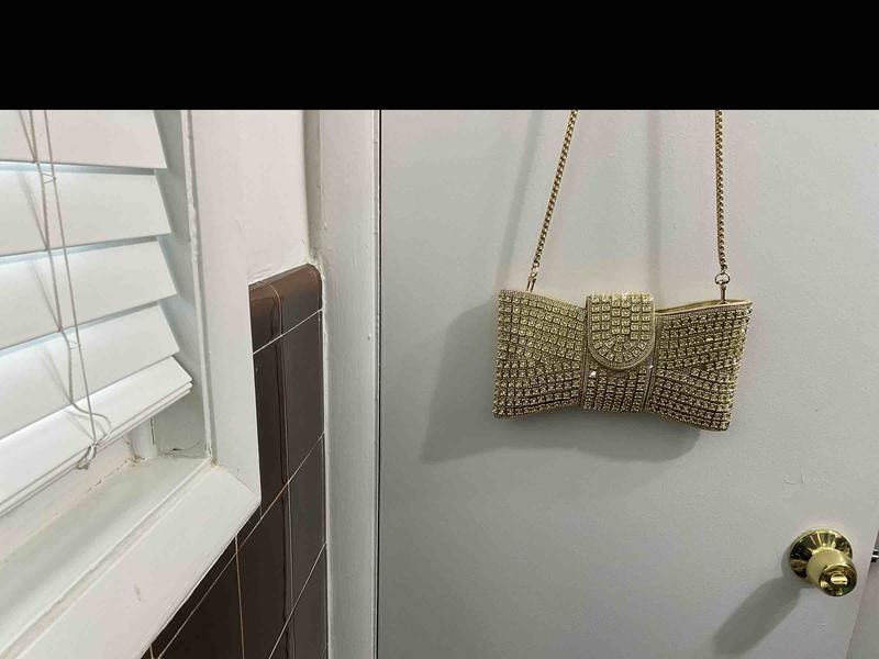 Review Thumbnail Image 0 247415959