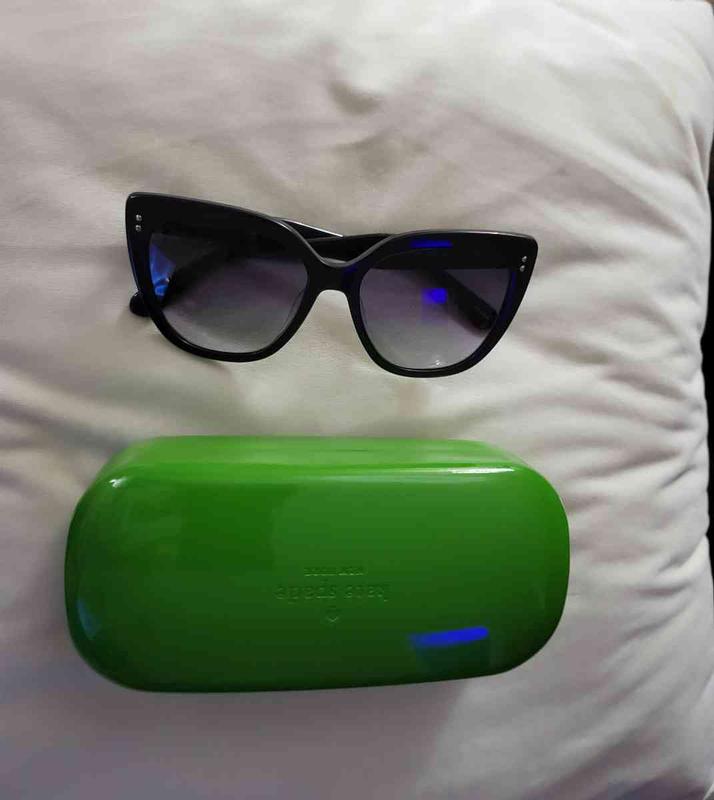 Review Thumbnail Image 0 217677445