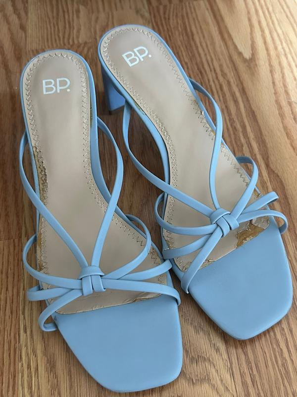 Customer photo for "Poor quality despite great comfort"
