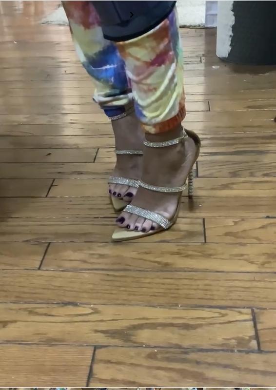 Review Thumbnail Image 2 228505159