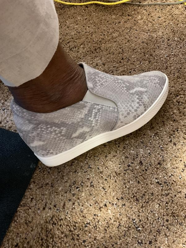 Customer photo for "Love these Sneaks!"