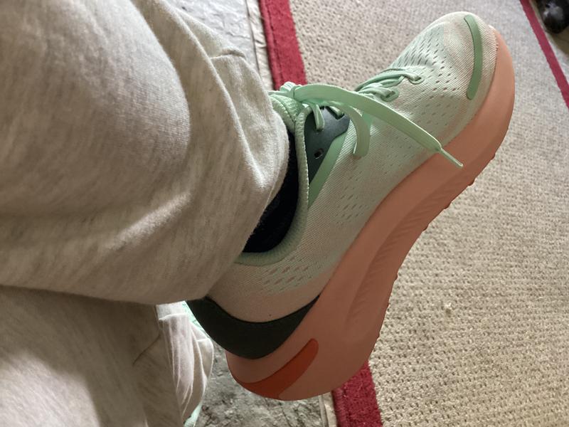 Review Thumbnail Image 0 235210886