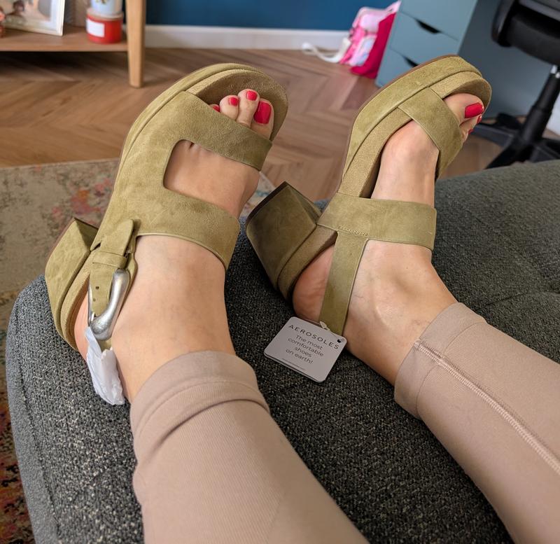 Review Thumbnail Image 0 242269584