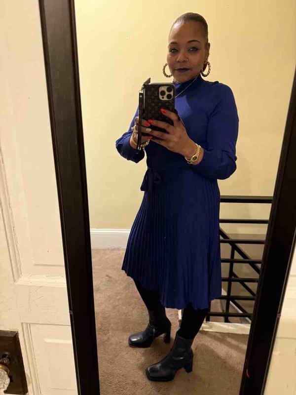 Dress was very flattering.